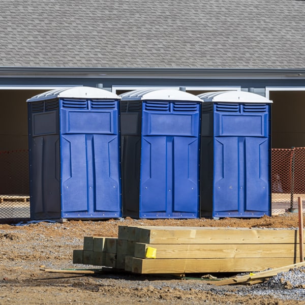 how can i report damages or issues with the portable toilets during my rental period in Paragonah Utah